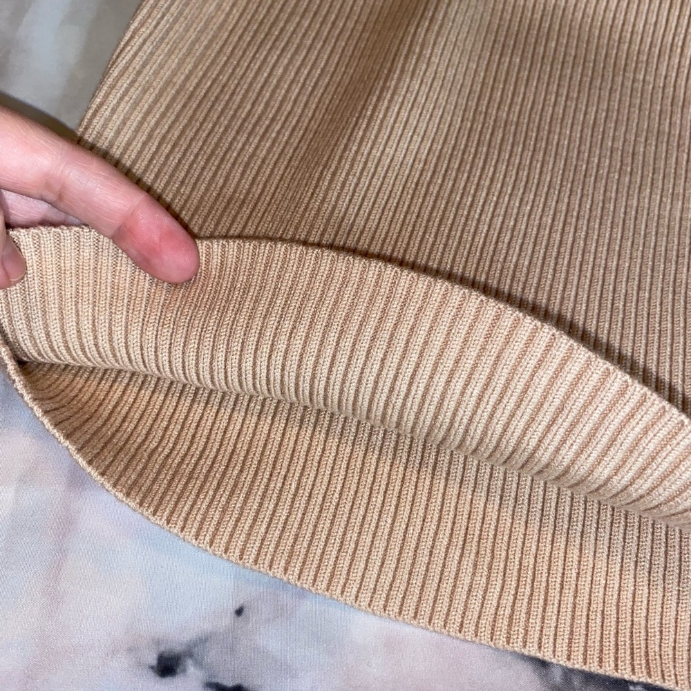 🌻 NEW Solid Ribbed Knit Crop Top - Picture 5 of 6